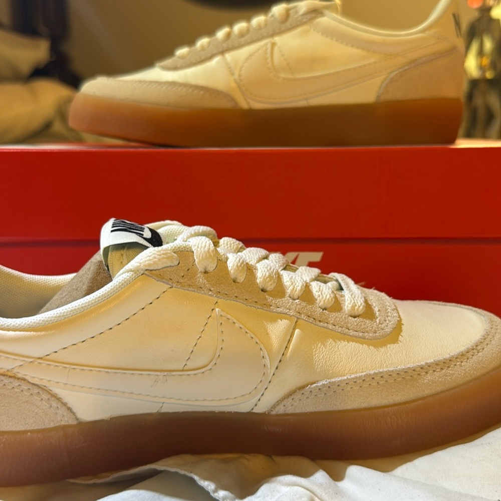 Kill shot 2 authentic Nikes